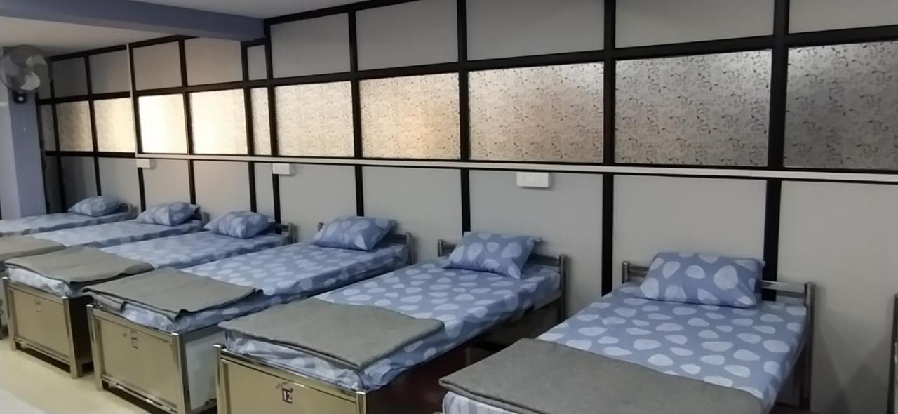 Shiv Sai Dormitory Bed & Breakfast Vadodara Ngoại thất bức ảnh